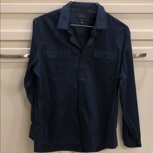 Marc Anthony button front shirt .. slim fit sz L.